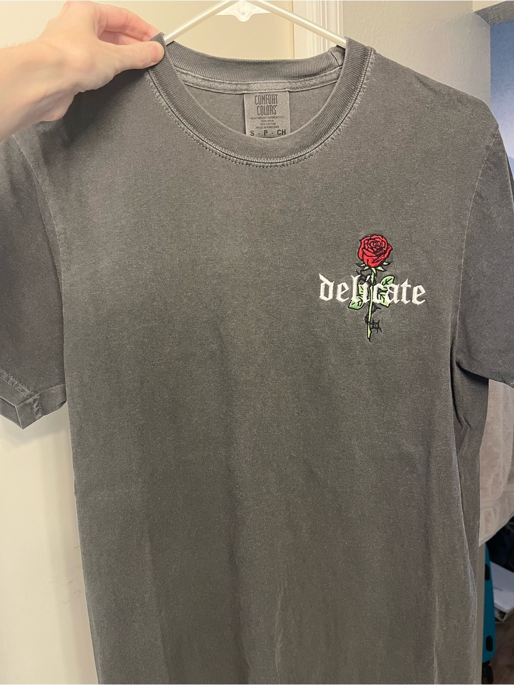 NWOT Comfort Colors “Delicate” T-Shirt with Rose Embroidery - Picture 5 of 8